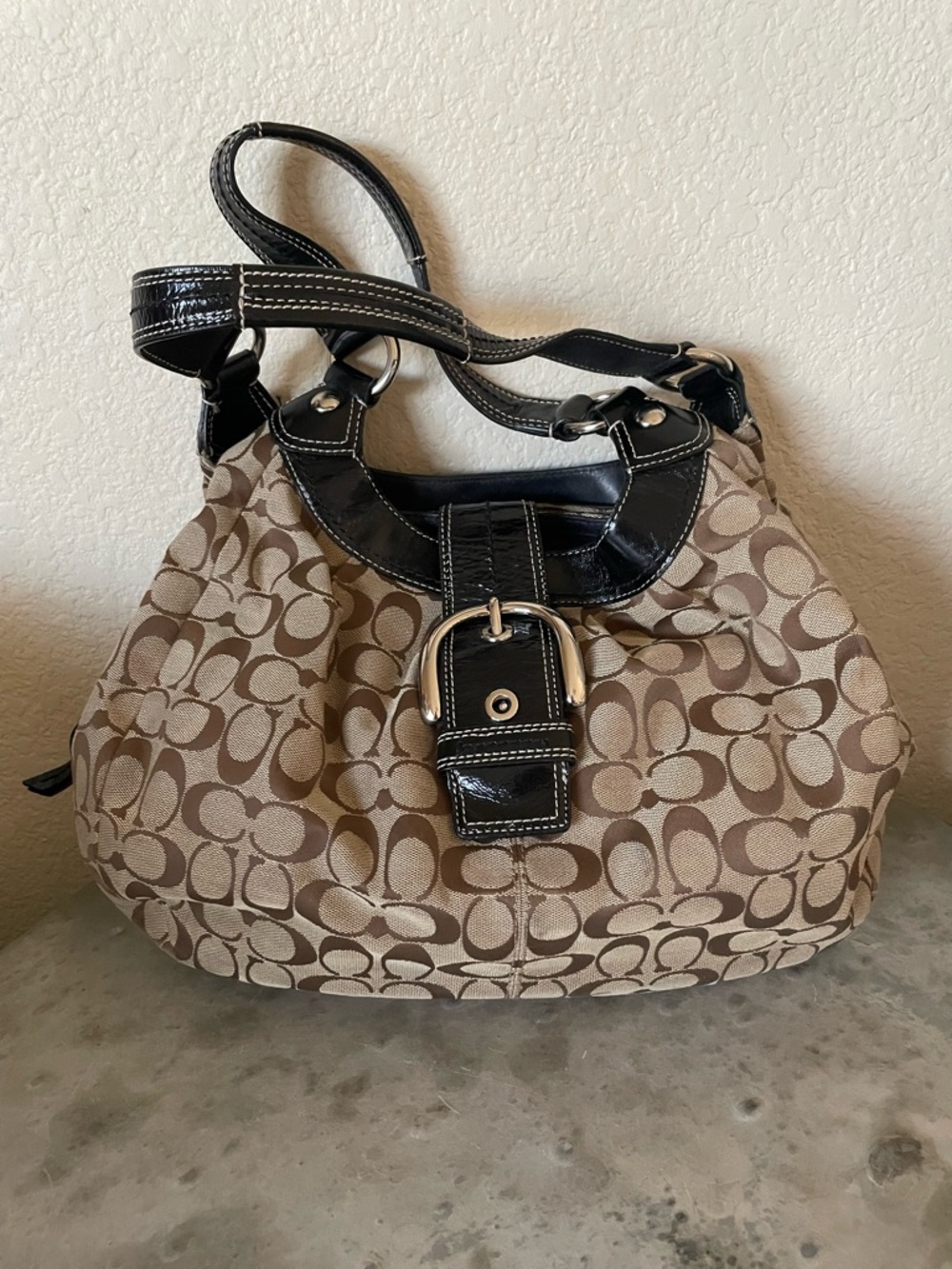 ViNtAgE C0aCh Br0wN/TaN SiGnAtuRe CanVas Sh0uLdEr BaG WiTh BlAck TriM